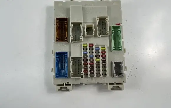Volvo V40 Fuse box set 31453132