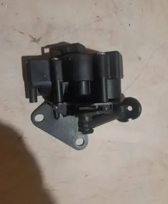 Volkswagen Sharan Vent window/glass motor 7M0847080
