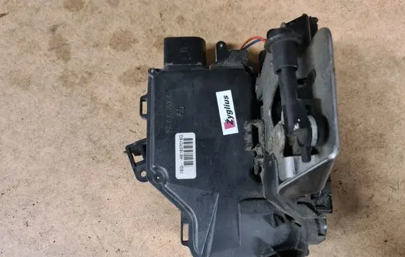 Audi A6 S6 C5 4B Front door lock 4B1837016G