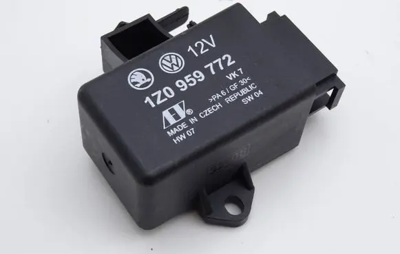 Skoda Octavia Mk2 (1Z) Seat heating relay 1Z0959772