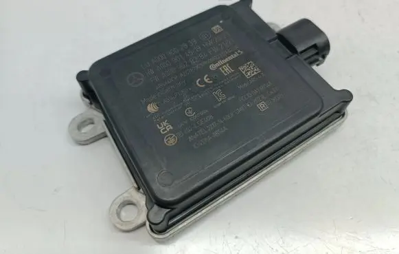 Mercedes-Benz CLS W257 Distronic sensor radar 4135AARS4A A0009002839 A0009028284