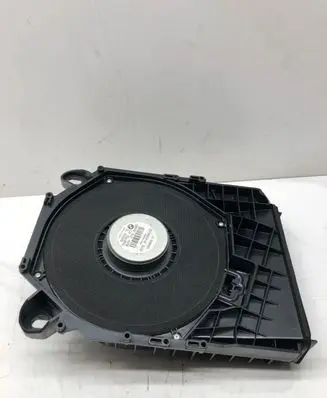 BMW 3 E92 E93 Subwoofer speaker 9143986 18820010 430407860491