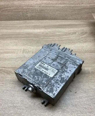 Audi A4 S4 B5 8D Engine control unit/module ECU 028906021CE 0281001425