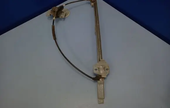 Volkswagen Transporter - Caravelle T4 Front door manual window regulator 701837501B