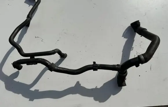 Volkswagen Beetle A5 Engine coolant pipe/hose 5K0121087 1K0122101