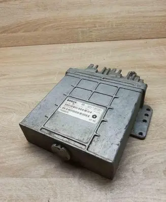 Chrysler Voyager Engine control unit/module ECU P04686660AD 0281001333
