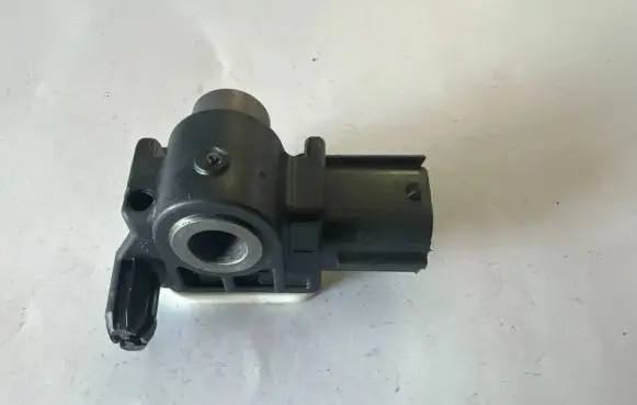 Nissan Juke I F15 Airbag deployment crash/impact sensor 98830-1EA0A