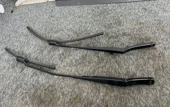 Volkswagen Polo V 6R Front wiper blade arm 6R1955410A