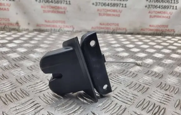Audi A2 Tailgate/trunk/boot lock/catch/latch 8Z0827520