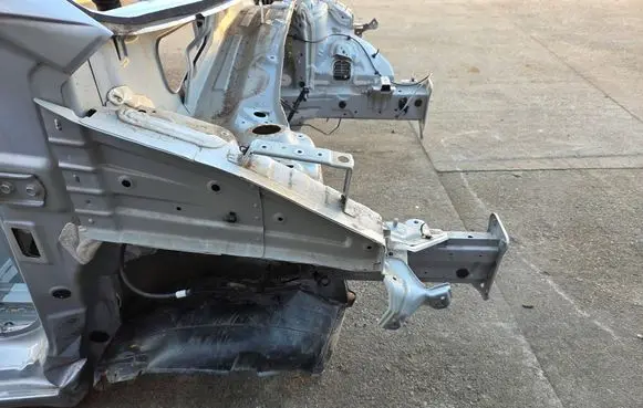 Front quarter panel