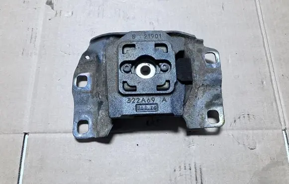 Volvo V40 Engine mount vacuum valve 31290752