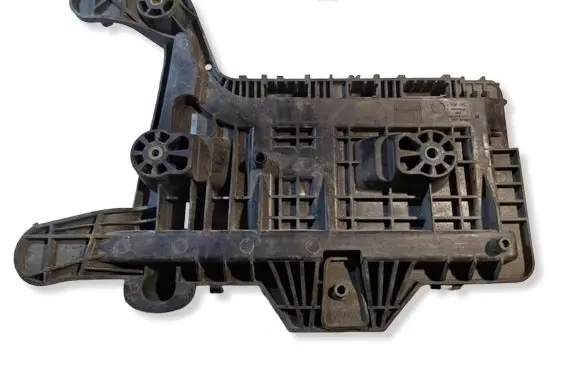 Volkswagen Golf Plus Battery tray 1K0915333