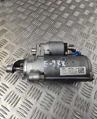 Audi Q7 4M Starter motor 057911022