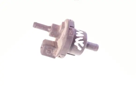 BMW 5 E39 Turbo solenoid valve 1726705