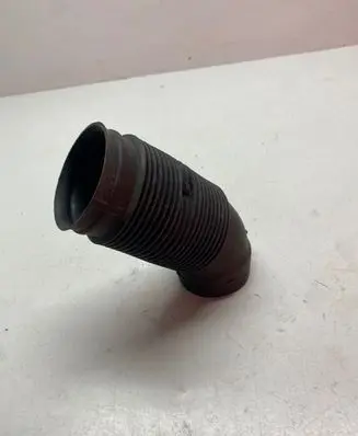 Toyota RAV 4 (XA40) Intercooler hose/pipe