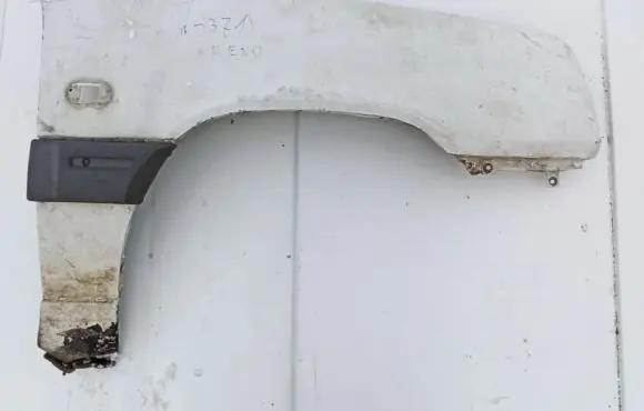 Renault Rapid Fender Balta