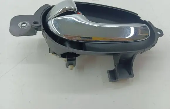 Saab 9-7X Rear door interior handle 107302