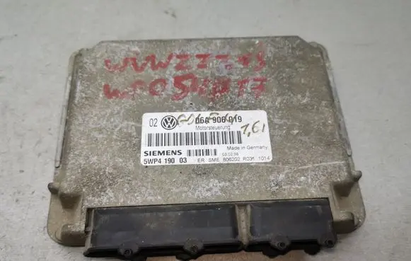 Volkswagen Golf IV Engine control unit/module 06A906019