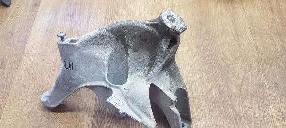 Audi Q5 SQ5 Engine mounting bracket 80A199307A