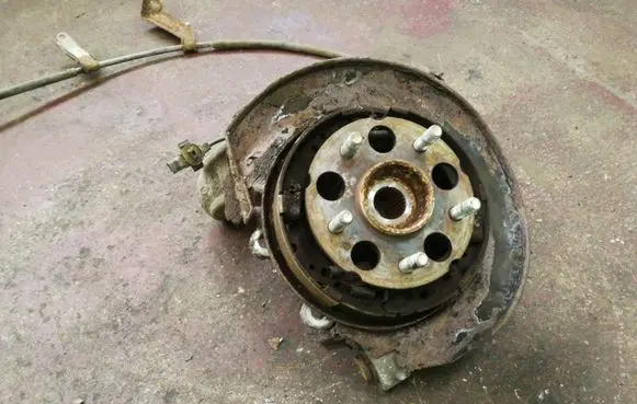 Honda CR-V Rear wheel hub