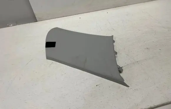 (D)pillar trim (top)