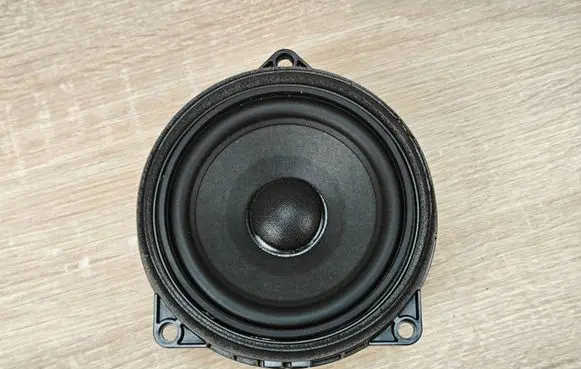 BMW 8 G16 Front door speaker 2622469