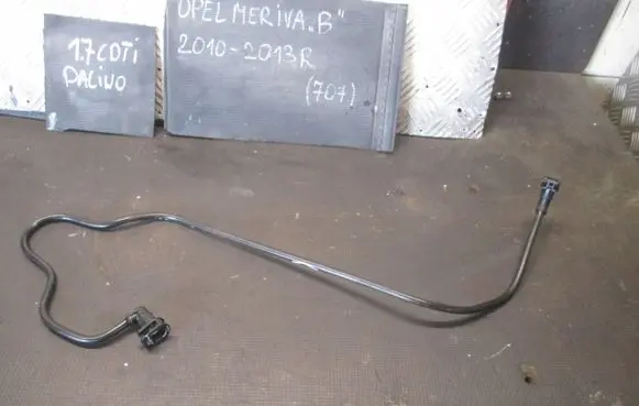 Opel Meriva B Windshield washer spray nozzle 