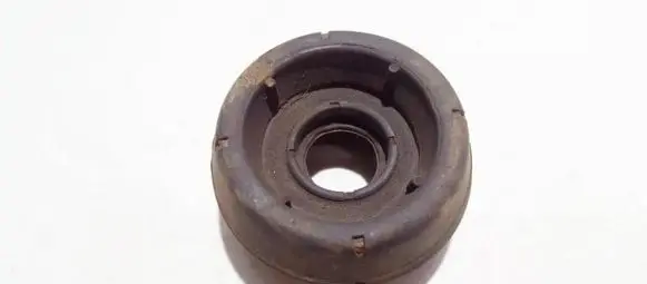 Volkswagen Golf IV Coil spring mount 1j0412331c