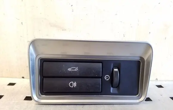 Jaguar XF X250 Tailgate opening switch CX2311654AA
