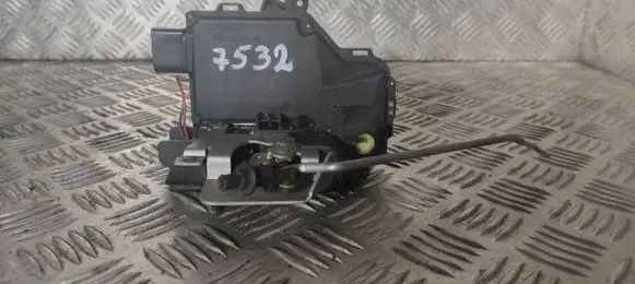 Audi A4 S4 B6 8E 8H Front door lock