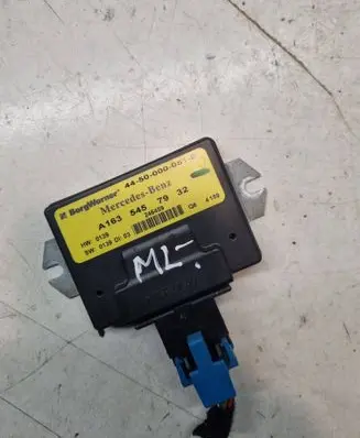 Mercedes-Benz ML W163 Transfer box differential control unit 4450000051E A1635457932 246459