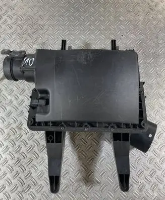 Air filter box