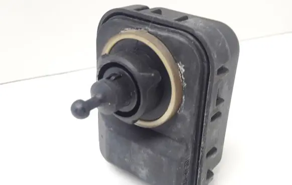 Opel Vectra B Headlight level adjustment motor 