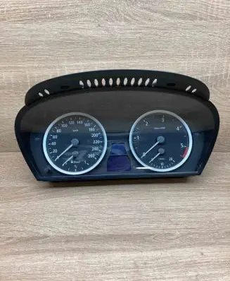 BMW 5 E60 E61 Speedometer (instrument cluster) 6974576 110080213