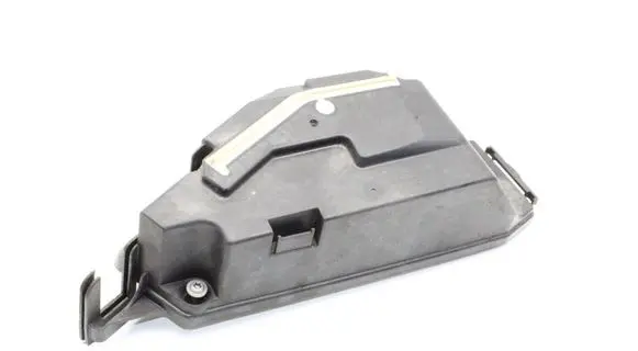 BMW 1 F40 Fuse box cover 8581751