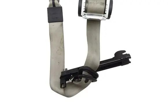 Audi Q7 4L Rear seatbelt buckle 606669800 8E0857833F 606785500C