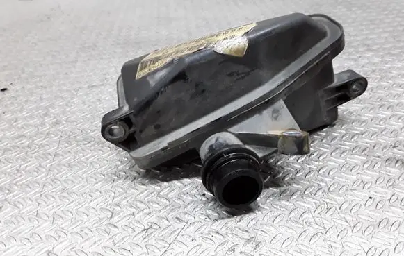 Chrysler 300 - 300C Vacuum air tank 6421400087