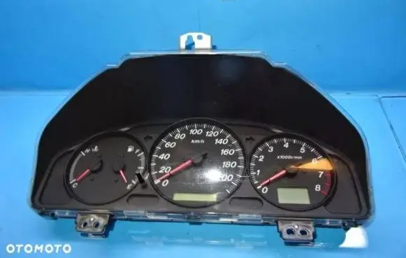 Mazda MPV Speedometer (instrument cluster) 1575100400 LC8255430