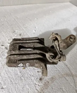 Volkswagen Golf V Rear brake cylinder 