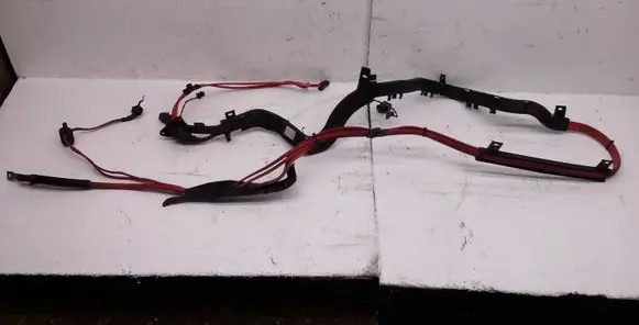 BMW 5 GT F07 Positive cable (battery)
