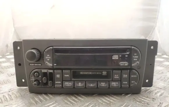 Chrysler Pacifica Radio/CD/DVD/GPS head unit P05082467AC