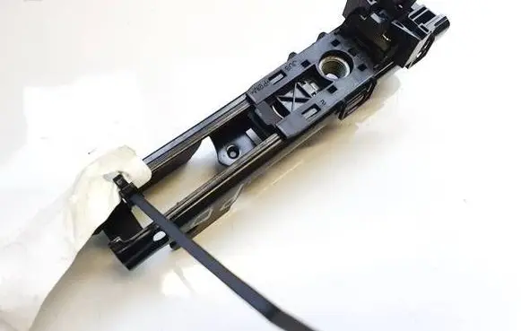 Mercedes-Benz GL X166 Seat belt adjustment rail A1668600088