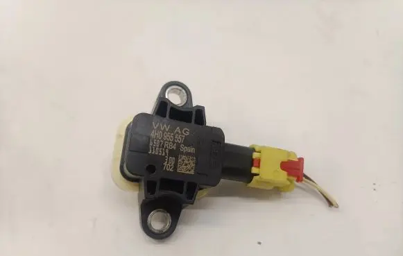 Audi A6 S6 C7 4G Airbag deployment crash/impact sensor 4H0955557