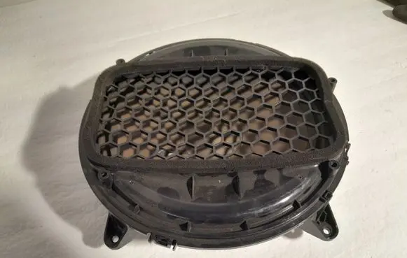 Audi A3 S3 8V Subwoofer speaker 8V0035412B
