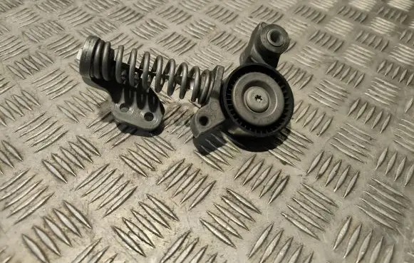 Volvo XC90 Alternator belt tensioner 1003226