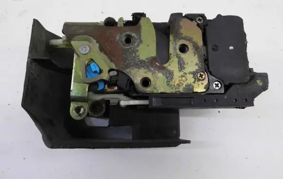 Alfa Romeo 156 Front door lock