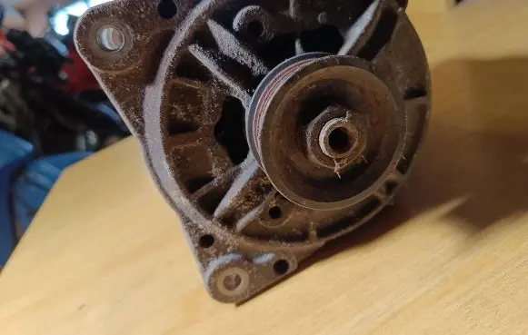 Volkswagen PASSAT B5.5 Generator/alternator 028903028F 0123515008