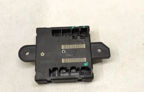 Chrysler Voyager Door control unit/module P04602807AH SW070611 04602807AH