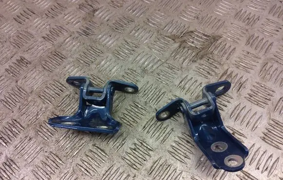 Hyundai Bayon Rear door hinge set 