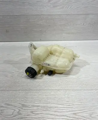 BMW 2 F46 Coolant expansion tank/reservoir 7617362
